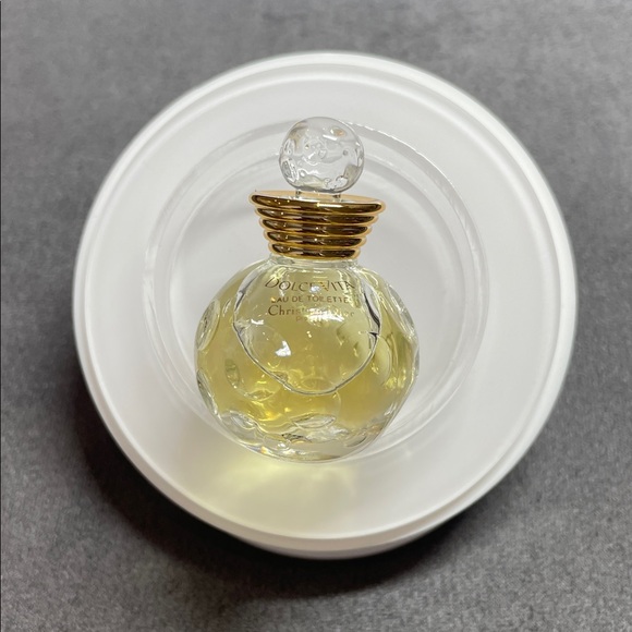 🆕 Christian Dior Dolce Vita Eau de Toilette Mini Splash 7.5ml - Picture 2 of 2